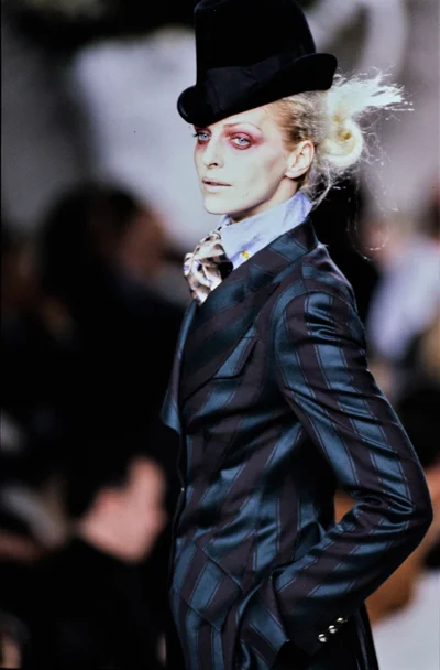 Look 49